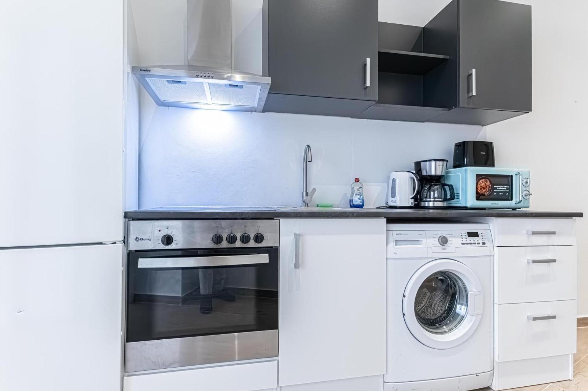 Cost Effective City Life 1Br In Classic Building เวียนนา ภายนอก รูปภาพ